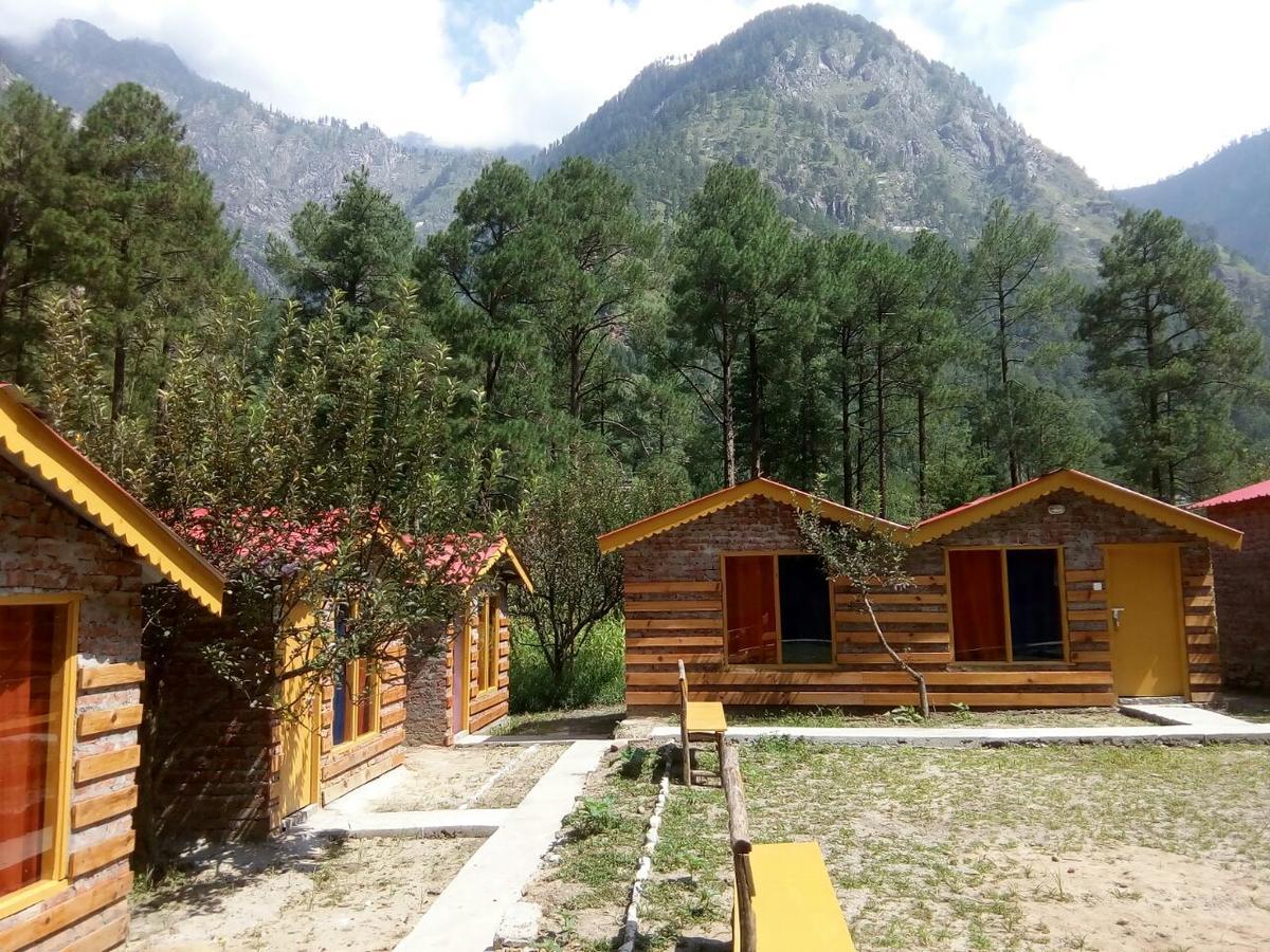 Brick And Wood Cottages Kullu Luaran gambar