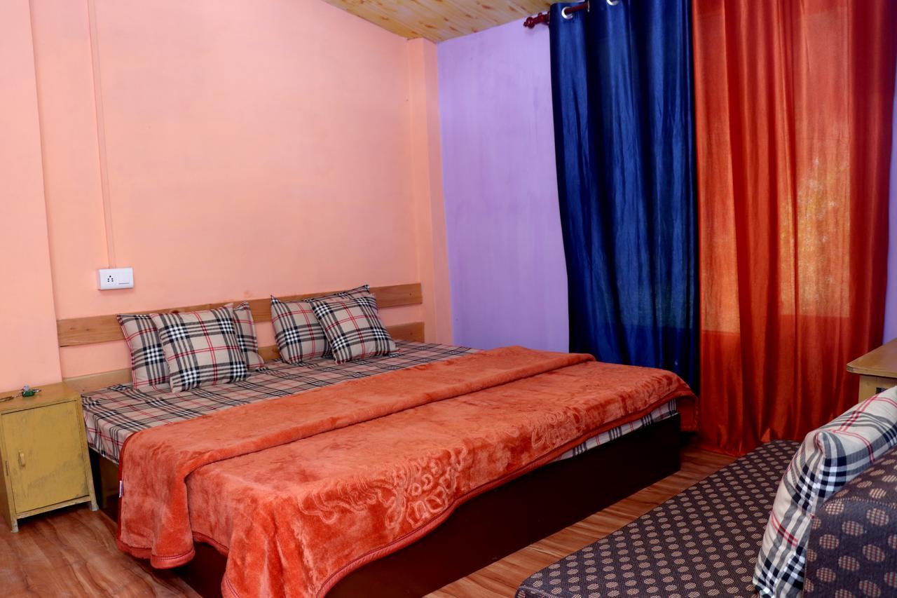 Brick And Wood Cottages Kullu Luaran gambar
