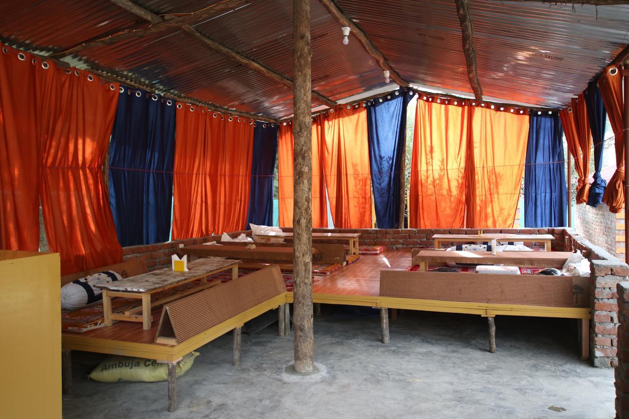 Brick And Wood Cottages Kullu Luaran gambar