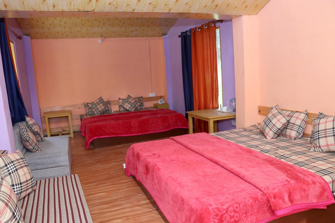 Brick And Wood Cottages Kullu Luaran gambar